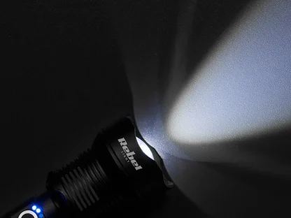 Rebel Electro LED-zaklamp URZ0942